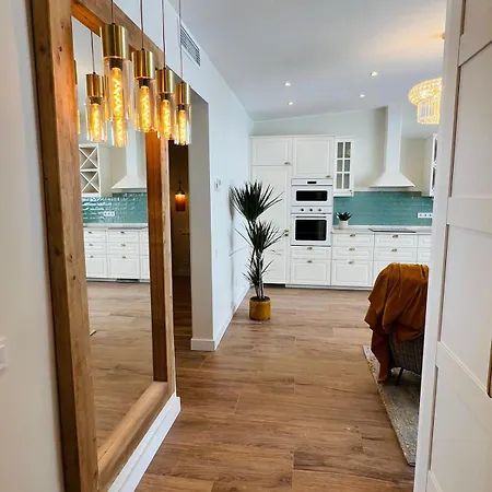 別荘 The House マルベーリャ